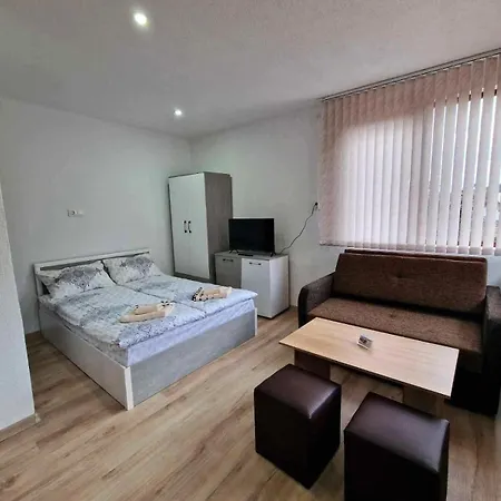 село Διαμέρισμα